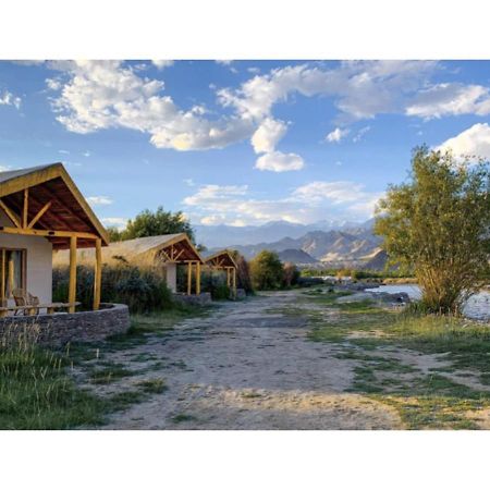 The Indus River Camp Leh Exterior foto